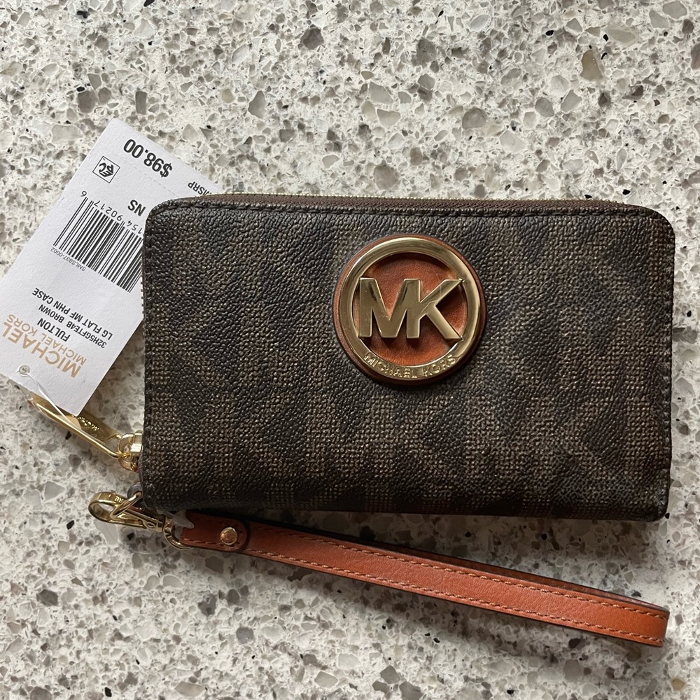 NWT Michael Kors Fulton Clutch